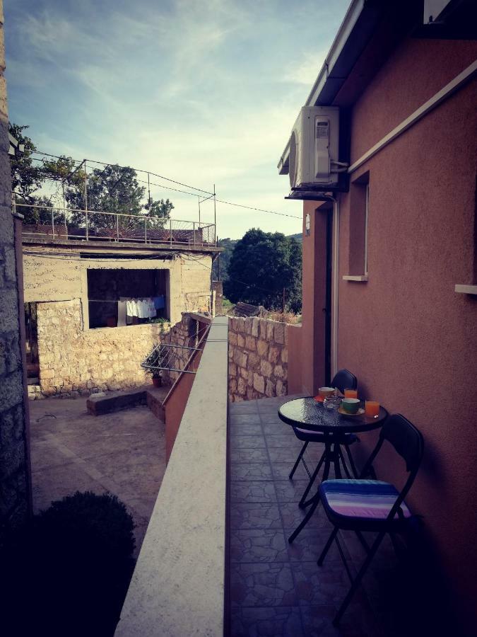 Apartments Luza Lastovo Ngoại thất bức ảnh